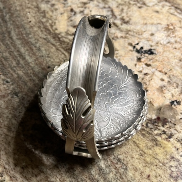 Vintage 6 SILVERLOOK 501 Continental Hand-Wrought Metal Coasters w/Holder - Picture 7 of 7